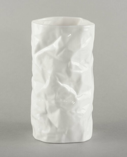 porcelain-crumpled-vase-handmade