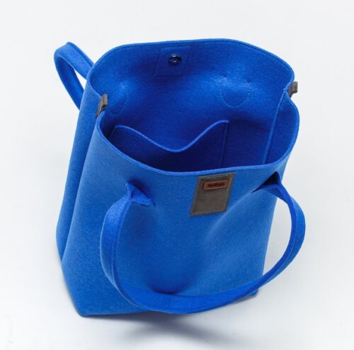 casual-handbag-felt-blue