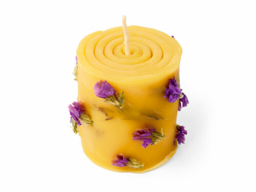 beeswax-candle-flowers